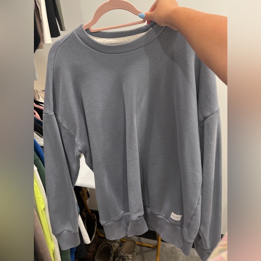 oversized men’s hollister sweatshirt blue